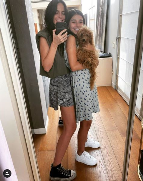 Cât s-a schimbat Adelina Chivu după intervențiile estetice! A plecat fără soțul ei în vacanța din Mykonos și a pozat sexy și nemachiată