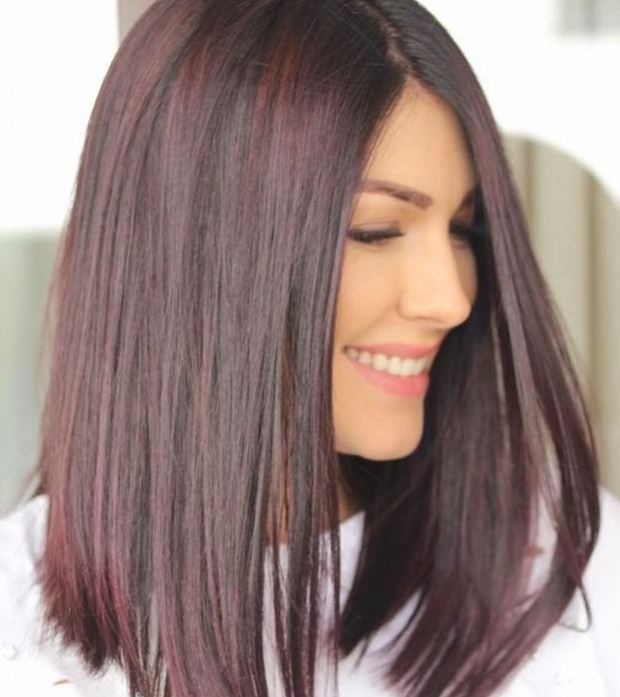 Ilinca Vandici şi-a schimbat look-ul la o lună de când a născut. Cum arată acum prezentatoarea TV