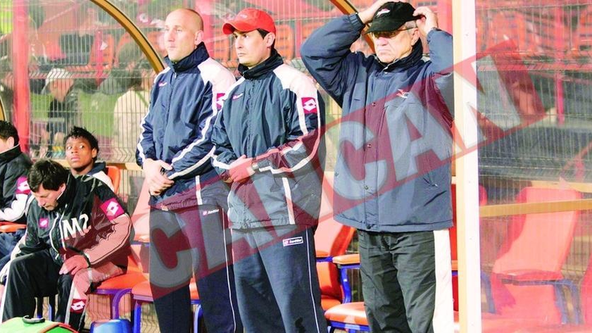 Secundul lui Hizo ii cauta pe jucatori prin baruri