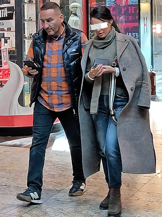 Partenera lui este fashionistă până în măduva oaselor