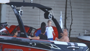 Condamnat la 3 luni de inchisoare de arabi, pe Cosmin Olaroiu il doare-n... turban! Paparazzii l-au filmat facand ASTA