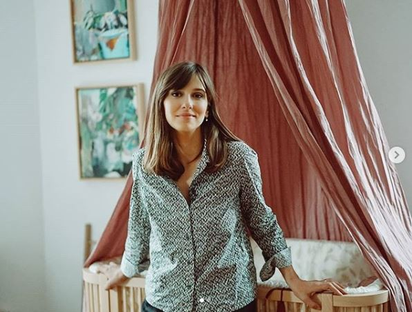 Dana Rogoz nu îi mai ascunde fața fetiței sale! E superbă Lia Elena, iar detaliile din poza de colecție au atras toate privirile