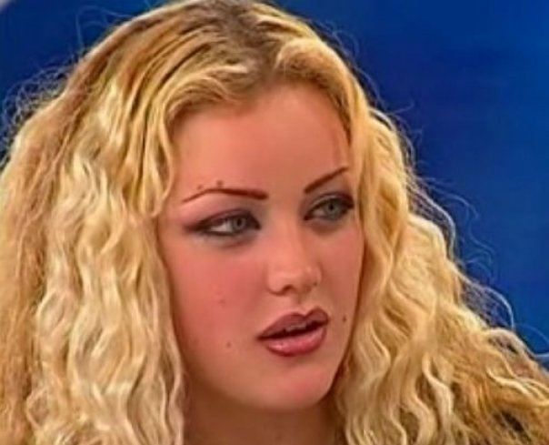 Bianca Drăgușanu a luat foc! “Dacă tot a devenit în m****i lor poza asta virală…” Ce a deranjat-o pe blondină