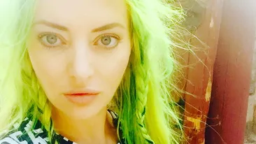 Delia, atac la pitipoance: Sunt victime in sosete roz, fete toata viata la regim. Eu am numai prieteni fara menstruatie!