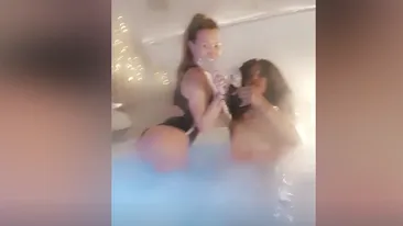 Video incendiar cu Laurette, o amică și fotbalistul lui Dinamo în jacuzzi! Reacția mulatrei: ”A făcut-o în glumă!”