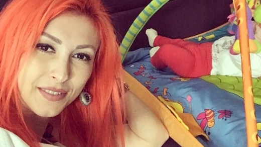 Fiica Andreei Bălan, vestimentaţie personalizată la botez! Prima imagine cu Ella Maya şi ţinuta pe care o va purta la slujba de creştinare