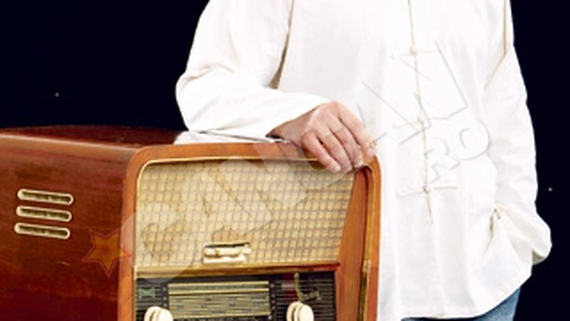 Familia realizatorului radio, executata silit. Sotia DJ-ului Exarhu, prinsa cu un CEC fara acoperire
