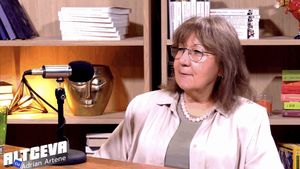 Tatăl scriitoarei Doina Ruști a fost asasinat când ea avea doar 11 ani. Ireal ce a putut să-i spună unul dintre martorii crimei | ALTCEVA cu Adrian Artene