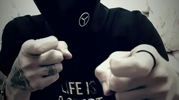 Un vlogger din România a murit fulgerător, la vârsta de 29 de ani! Fanii lui au crezut că este o glumă! Mesajul sfâşietor al logodnicei tânărului