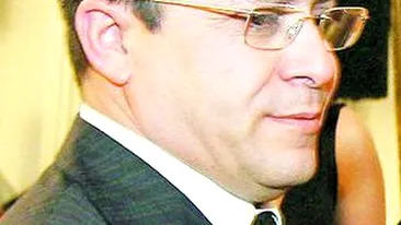 Incredibila poveste de dragoste a afaceristului Gruia Stoica, cel care detine o avere de aproape jumatate de miliard de euro. Regele vagoanelor, primul Craciun alaturi de iubita si fetita