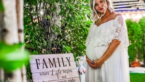 Diana Dumitrescu, o graviduță sexy în costum de baie: ”Cea mai frumoasă mămică”