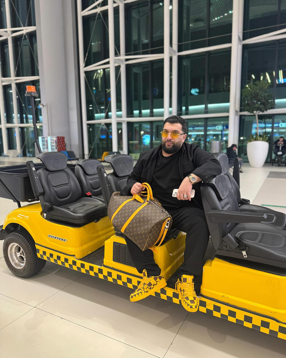 Tzancă Uraganu se îmbracă de la branduri renumite/ Sursa foto: Instagram