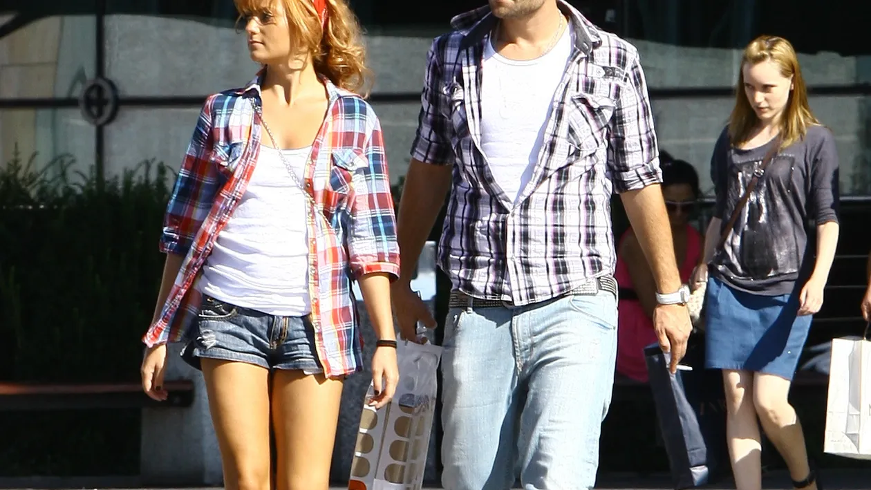 Sylvia a vrut sa defileze cu sfarcurile in vant si acum trage ponoasele! Si-a pedepsit si iubitul ca a tinut-o in frig! Vezi cum!