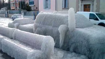 Uite ce ne asteapta in Bucuresti! Ploaia inghetata a facut prapad in alte locuri