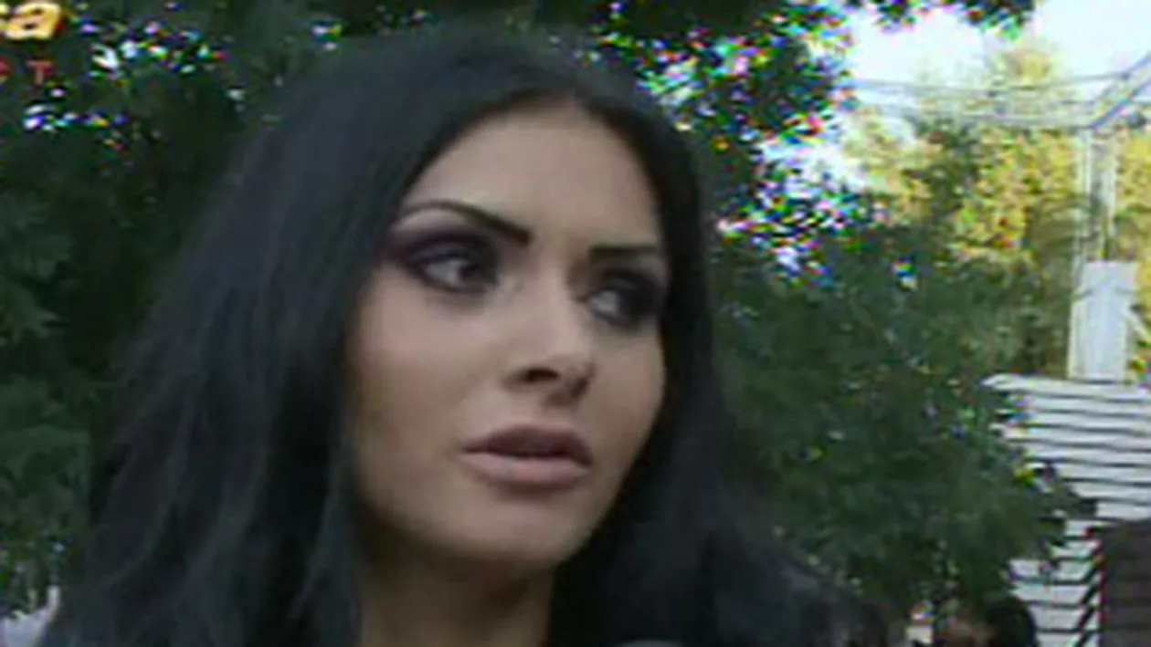 Sanii siliconati iti maresc conturile din banca! Vezi ce vedete cred asta!