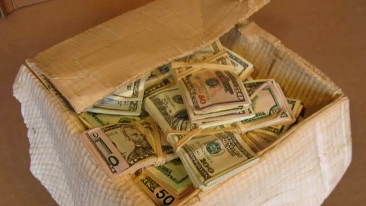 Crezi ca este o simpla cutie cu bani? Ce se afla de fapt in aceasta fotografie! Nimeni nu-si da seama, la prima vedere