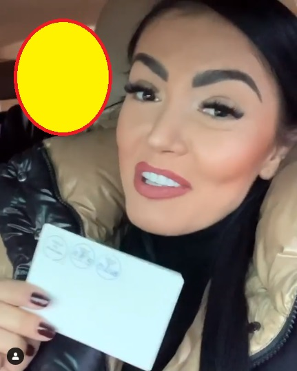 Cum s-a filmat Andreea Mantea în ziua alegerilor prezidențiale, după ce în primul tur a mers cu iubitul misterios