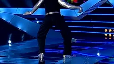 VIDEO Mihai Petraiche a pus juriul intr-un mare impas! Mihai Petre: Te iubesc si pe tine si pe Cristian Gog. Sunt foarte fericit ca am avut ocazia sa te vad atat de aproape. Nu mai exista un roman ca tine