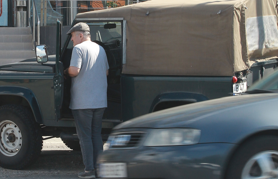 Florin Călinescu a ”vrăjit” o vânzătoare de la supermarket!