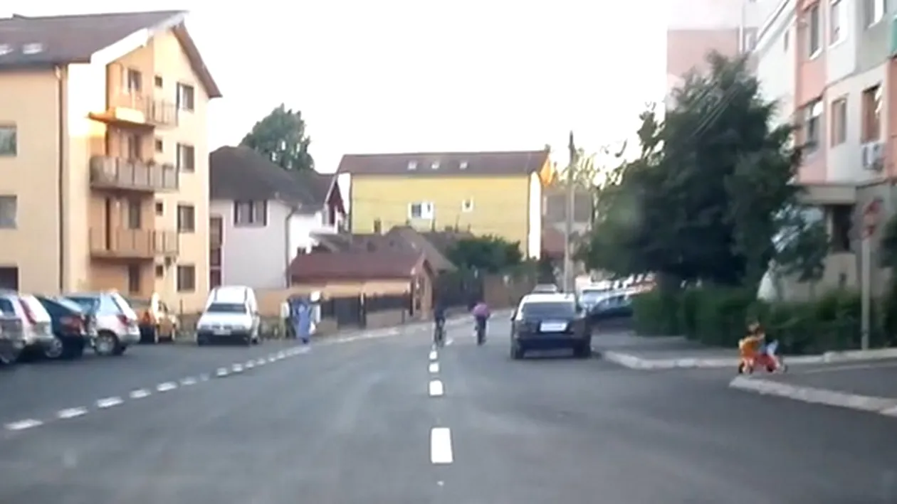 VIDEO cutremurator! Ce a putut sa surprinda o camera montata pe bordul unei masini din Sibiu