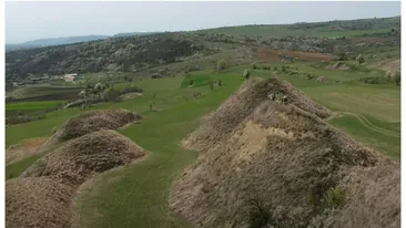 Locul din România care i-a surprins până și pe cercetători. Legenda care se ascunde în spatele movilelor de la Șona