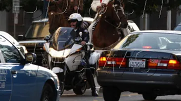 JR si Sue Ellen s-au plimbat cu calul prin Beverly Hills