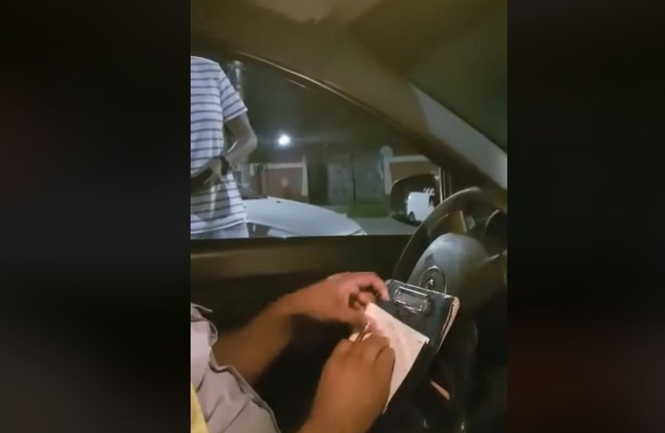 Polițiștii au publicat înregistrarea cu Oreste Teodorescu, în timp ce îi este luat permisul! Ce s-a întâmplat de fapt: „Poate cobori de pe piedestalul pe care crezi că te afli!”