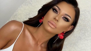 Cum arăta Ana Maria Mocanu înainte de a fi celebră și câte intervenții estetice a bifat fosta asistentă TV: „Am avut complexe”