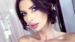 Primele imagini cu Ioana Filimon după ce s-a aflat că e sechestrată în Turcia. Vedeta este abătută