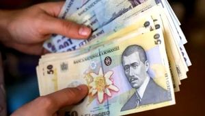 Salariile mici din România. Domeniile unde munca abia se mai plătește