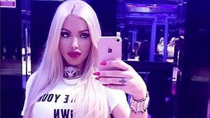 Loredana Chivu, prima poză cu bărbatul care-o va lua de soţie! Ce declaraţie de amor şi-a tatuat iubitul blondei
