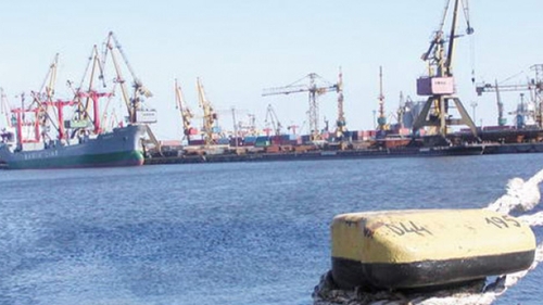 INCIDENT de ultima ora! Doua nave s-au ciocnit in Portul Constanta!