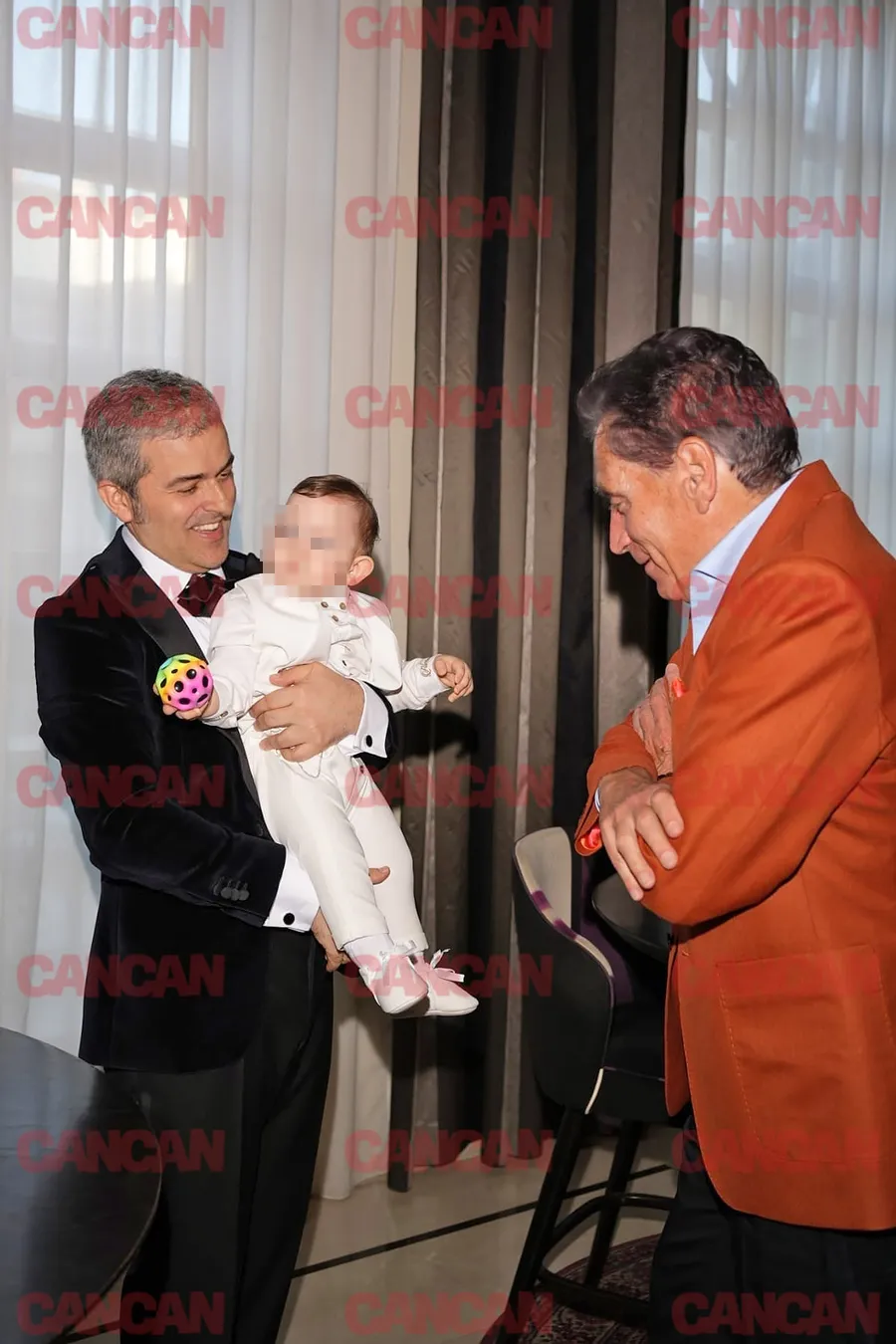 Mirel Taloș și-a sărbătorit băiețelul, iar Petre Roman le-a fost alături la petrecere