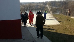 PANICA la o Scoala Generala din Tancabesti! Mai multi copii au fost intoxicati cu vapori de CLOR!