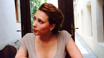 Iulia Vantur si-a lasat fanii fara cuvinte! Vedeta a imbracat rochia de mireasa?