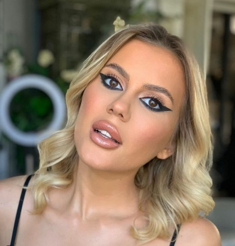 Emily Burghelea trăiește cea mai frumoasă perioadă din viața ei