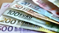 Curs valutar 3 decembrie 2019. Euro se menține peste pragul de 4,77 lei