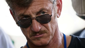 SPOVEDANIA lui Sean Penn dupa interviul cu liderul drogurilor “El Chapo”. “Nu am nici o legatura cu capturarea lui”