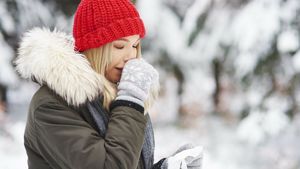 Cod portocaliu de viscol în România! Zonele în care iarna își dezlănțuie urgia: vânt puternic, ger, polei și troiene călătoare în următoarele ore