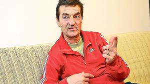 Declaraţie-bombă obţinută în exclusivitate de CANCAN.ro. Tatăl lui Răzvan Burleanu denunţă o tentativă de blat cu Dinamo în Liga I: ”Acolo s-a jucat titlul!”