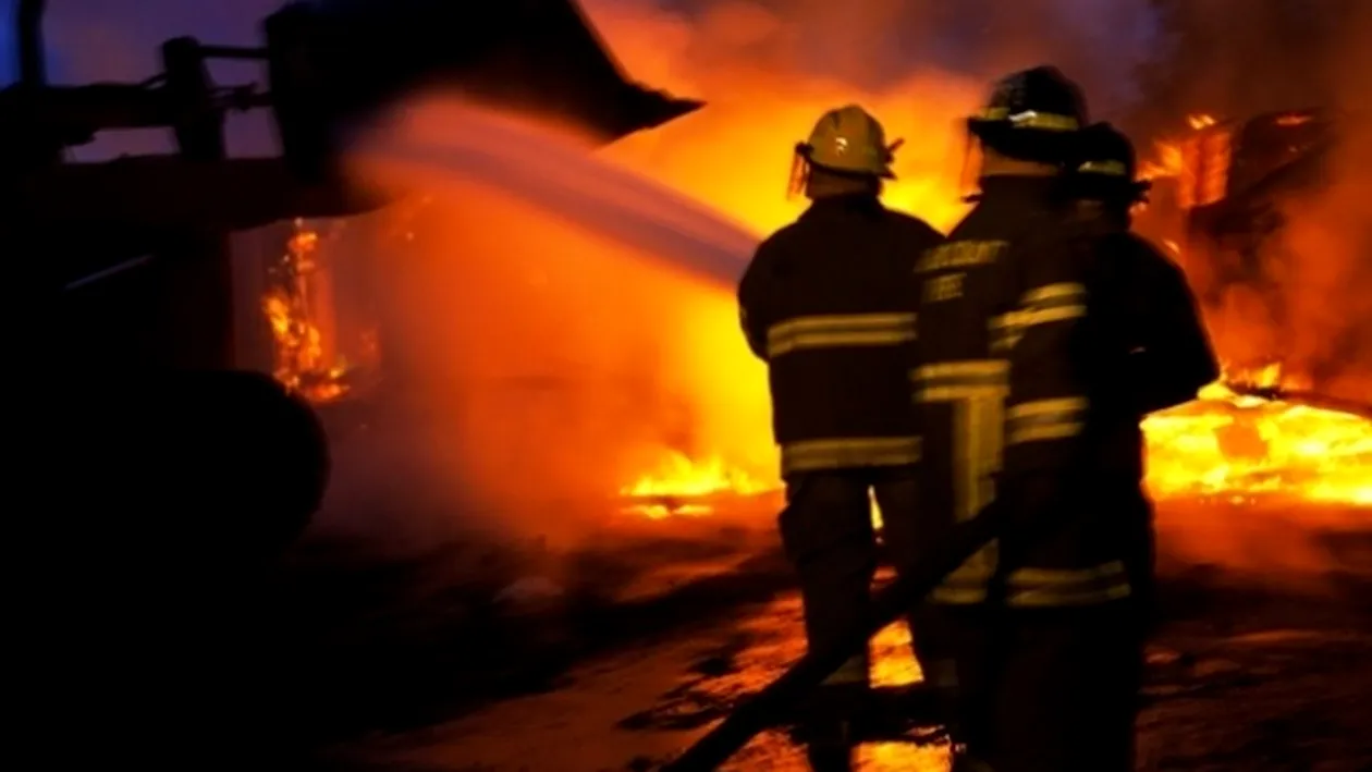 Incendiu devastator în SUA! Opt persoane au murit, între care șase copii! VIDEO