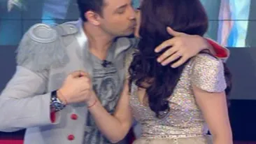 Andra e mandra de sotul ei! Vezi cum vrea sa il premieze pe Maruta!