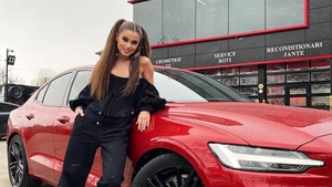 Theo Rose, mesaj acid după ce s-a certat cu un băiat în trafic: "Un măgar"