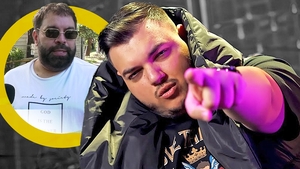 Leo de la Kuweit a dat nas în nas cu soţul amantei la o cumetrie! Manelistul a luat foc şi... Florin Salam a picat la mijloc!