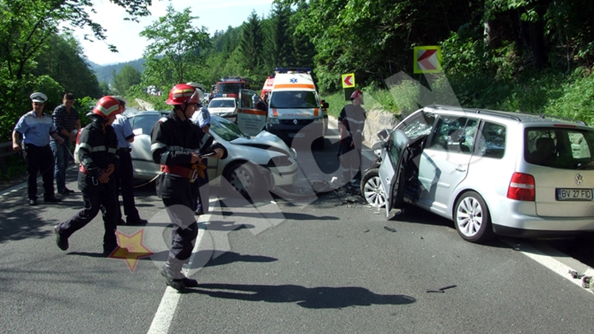 Trafic blocat la Sinaia din cauza unui accident rutier!