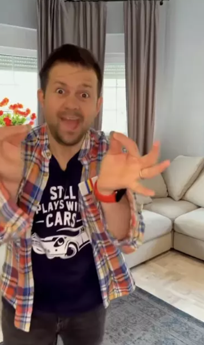 Cum arată vila în care locuiește magicianul Robert Tudor. Elena, soția lui, a avut un rol esențial în decorarea casei din București