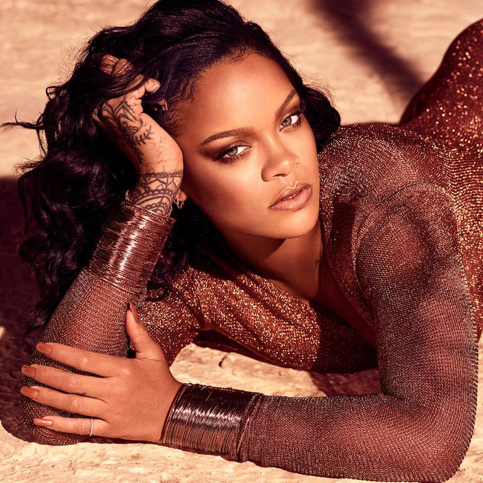 Forbes a făcut anunțul oficial: Rihanna e cea mai bogată cântăreață din lume. Cât de mare e averea divei