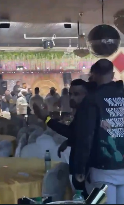 Scene violente în localul unde cânta Florin Salam, în Manchester