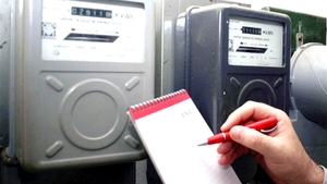 A crezut că e o eroare! Ce scria pe factura de curent a unui bărbat din Bihor, după liberalizarea prețului la electricitate