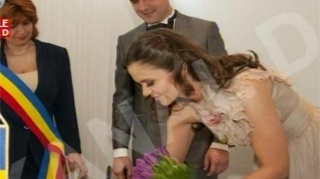 FOTO Uite primele imagini de la cununia civila secreta a lui Madalin Ionescu si a Cristinei Siscanu!